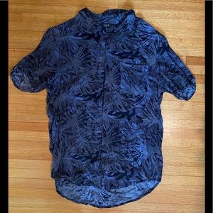 Men’s Neuw Short Sleeve Button Up Shirt Tropical Print Size Medium